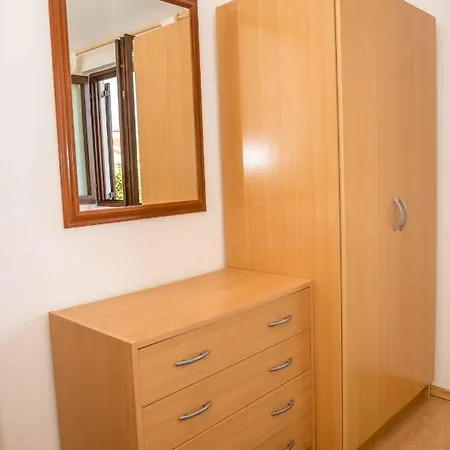 In - Insel 41722 Vir